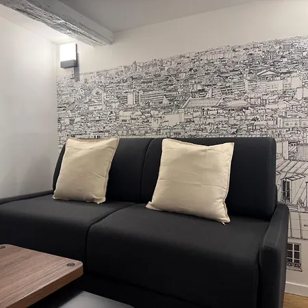 Temple Marais Apartman *
